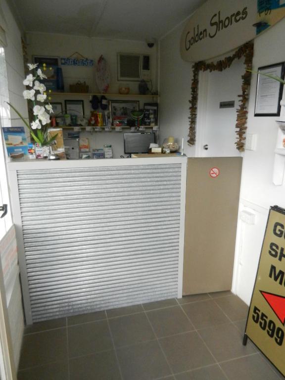 Golden Shores Motel Bilinga Extérieur photo