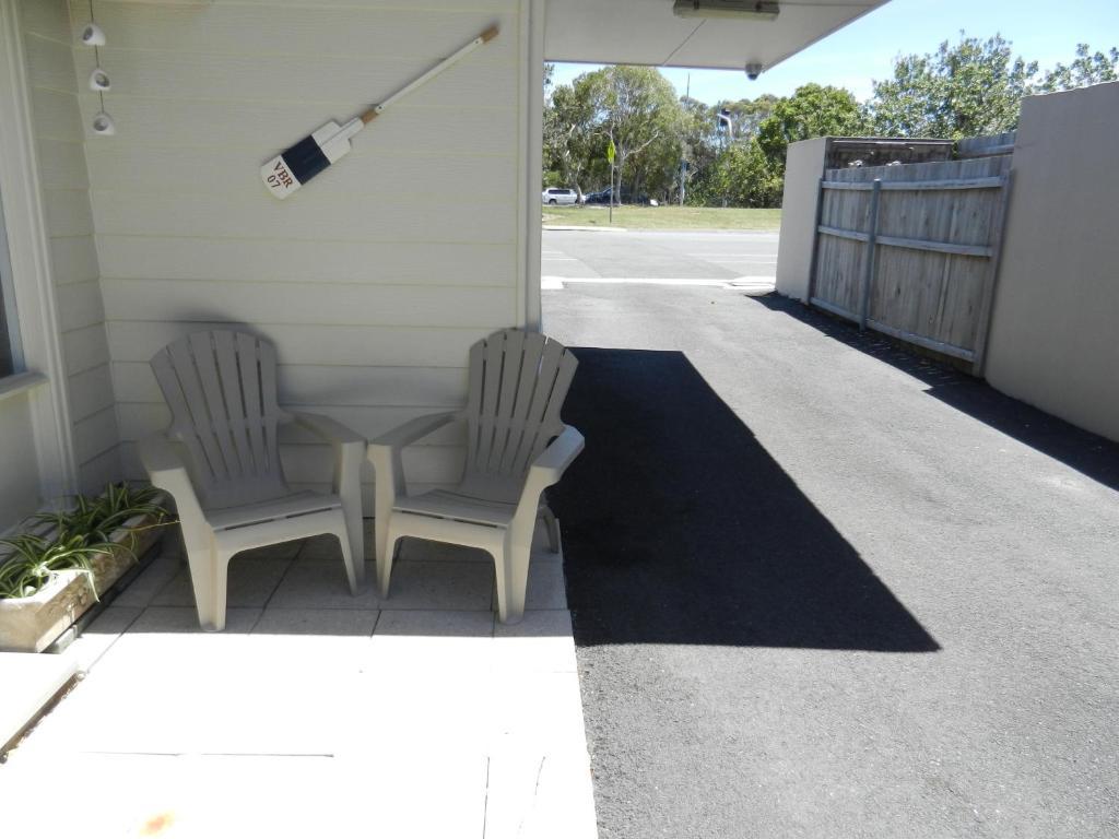 Golden Shores Motel Bilinga Extérieur photo
